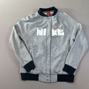 NIKE Rally Varsity Women’s Button-up Sweatshirt Heather Gray Small Pinwheel Back